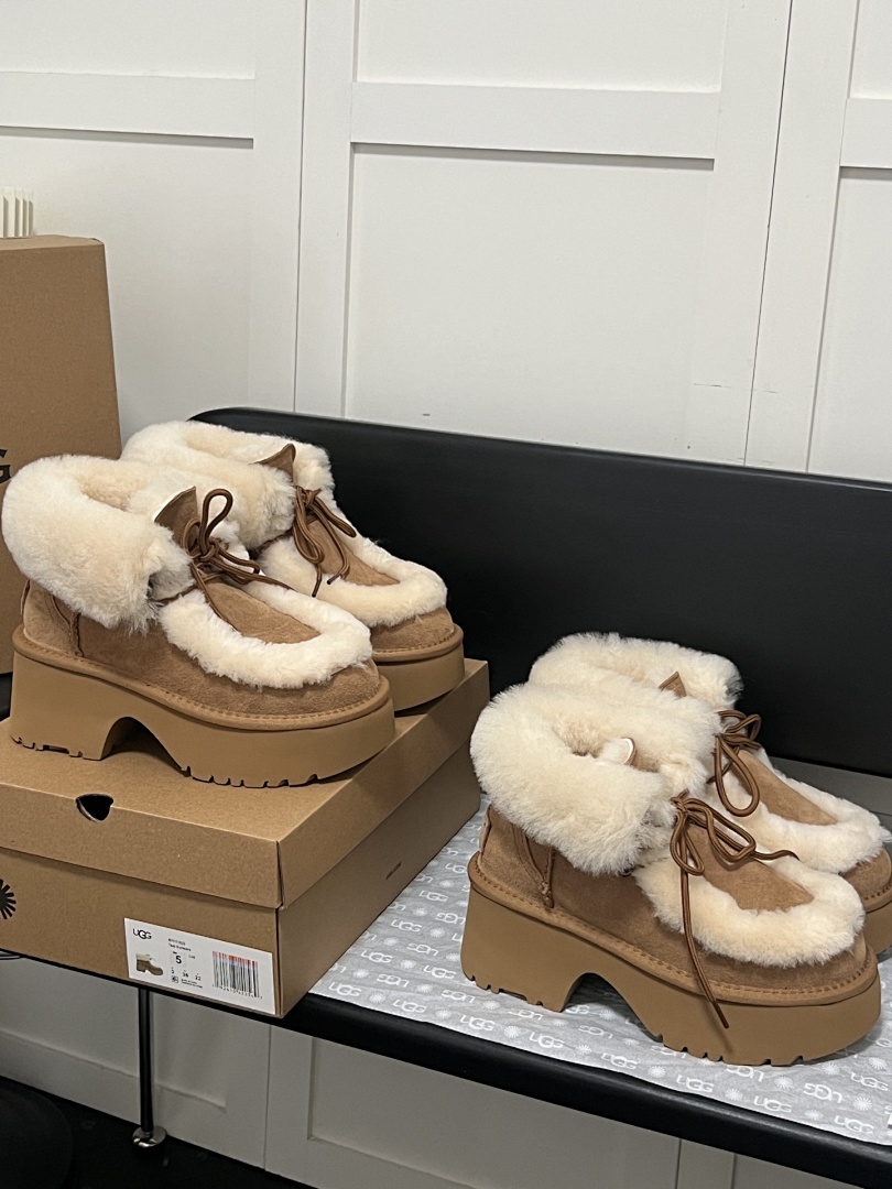 UGG Esmee · M8Z1 — תמונה 10