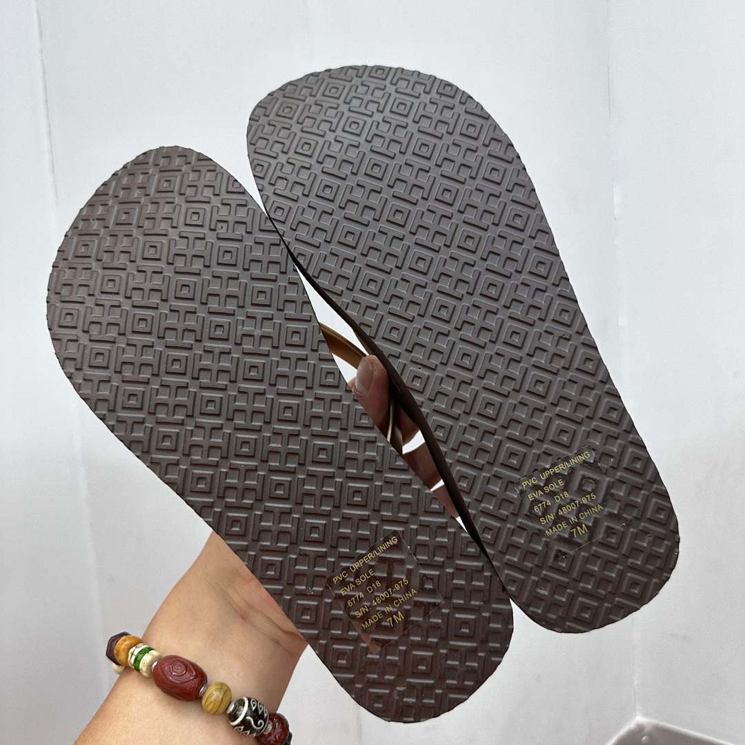Tory Burch Kira Padded Flip-Flop · BBR5 — תמונה 7