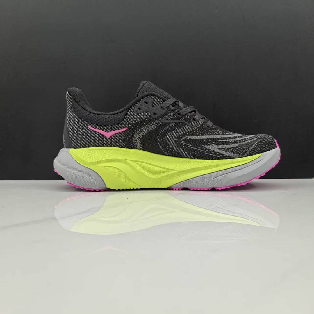 HOKA Arahi 8 · M41K — תמונה 4