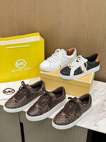 Michael Kors Keaton · WUS5