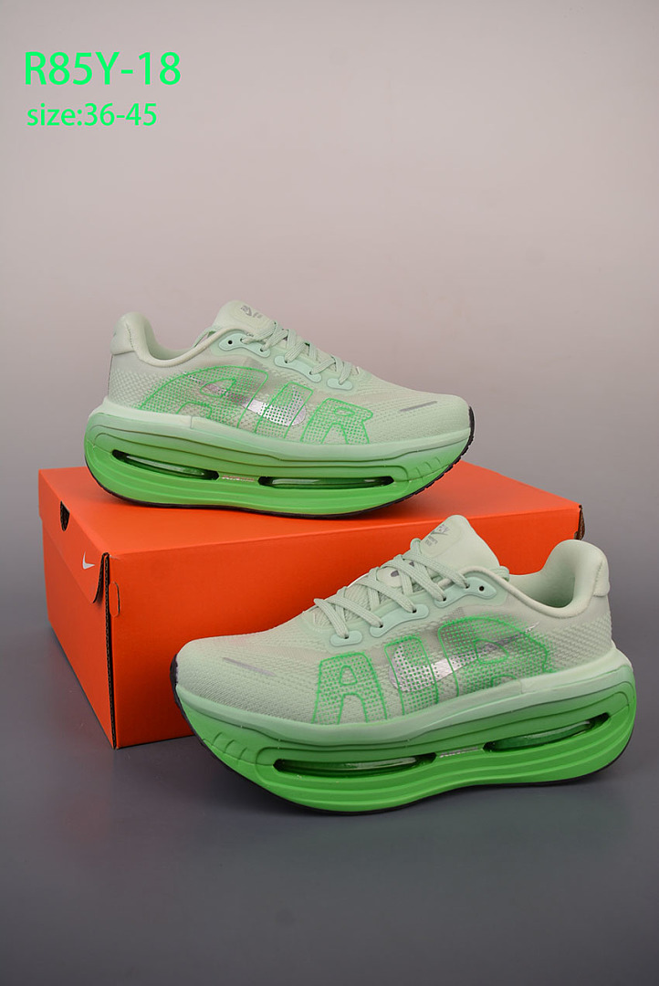 Nike Vomero Premium · R85Y — תמונה 14