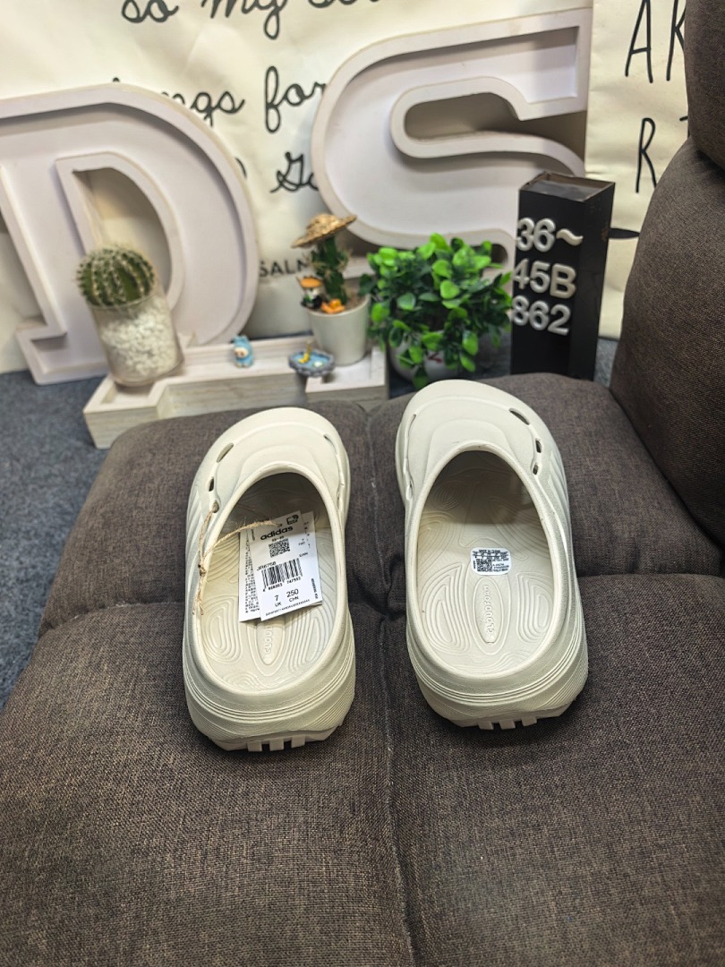 Adidas OZWAVE CLOG · XB02 — תמונה 8