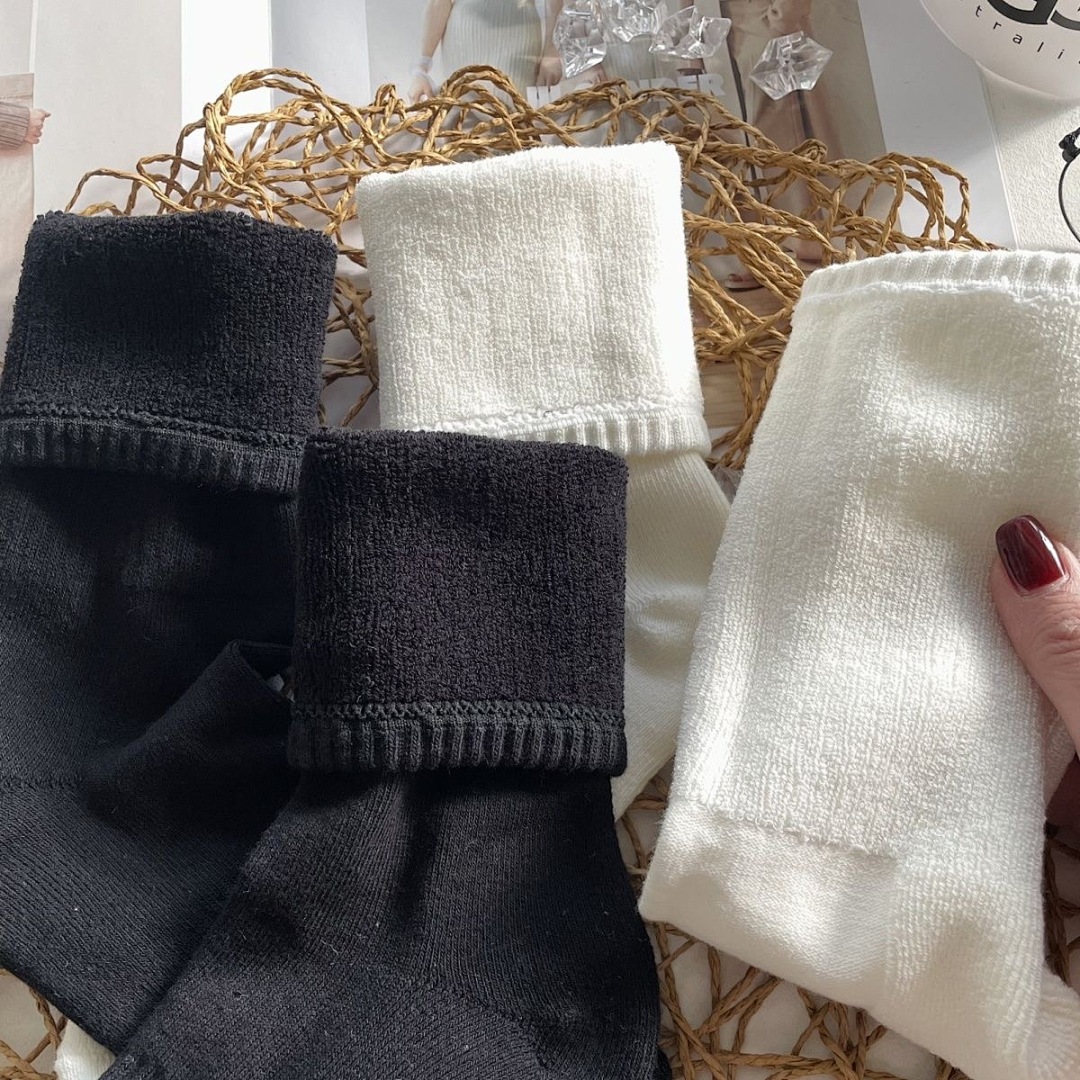 UGG — גרביים · Y2E2 — תמונה 3