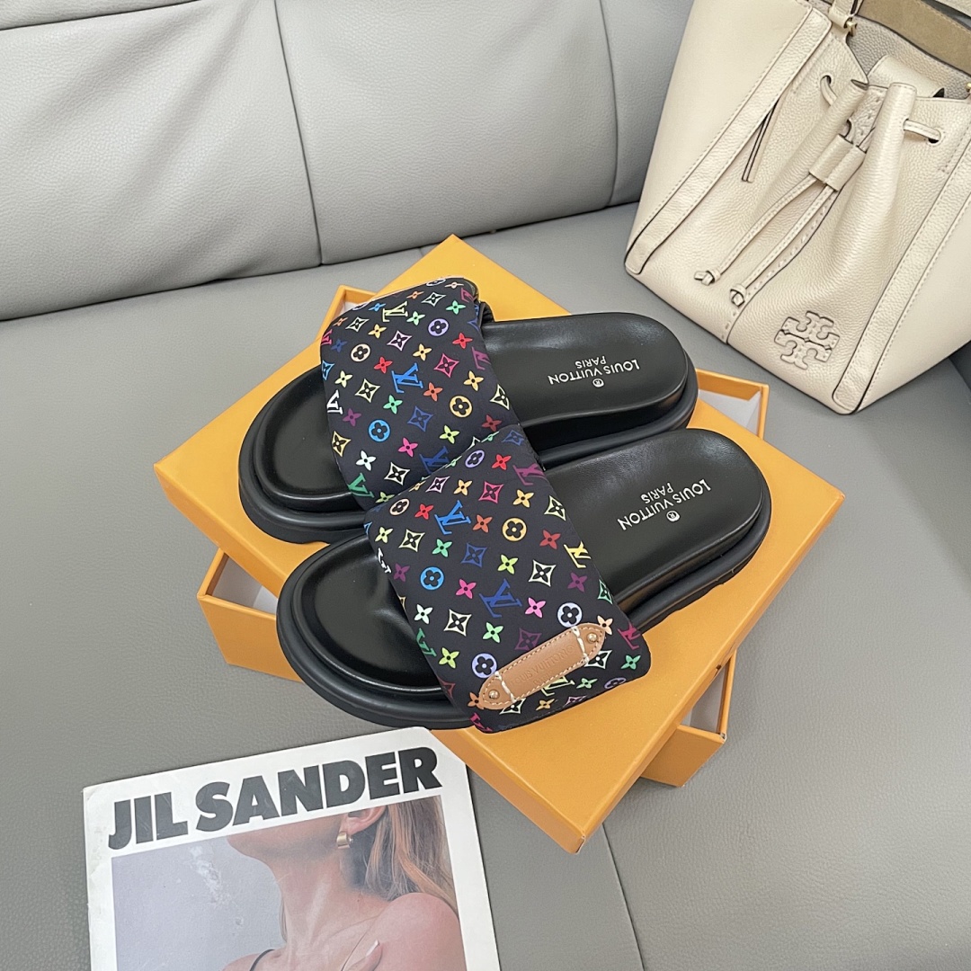 Louis Vuitton Pool Pillow Flat Comfort Mule · U6S2 — תמונה 4