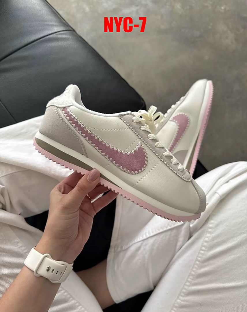 Nike Cortez · NYC — תמונה 13