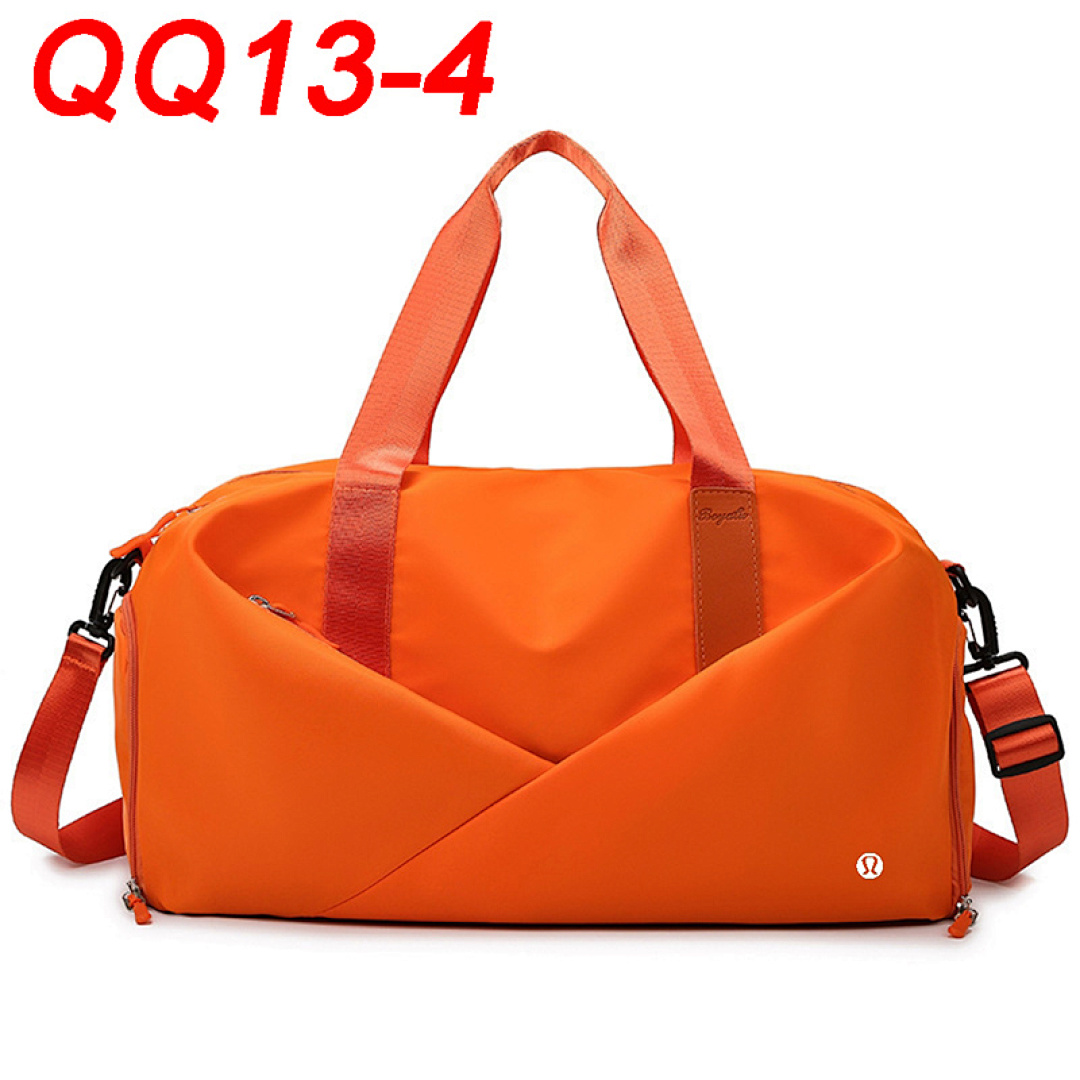 Lululemon City Essentials Duffle Bag · QQ13 — תמונה 22
