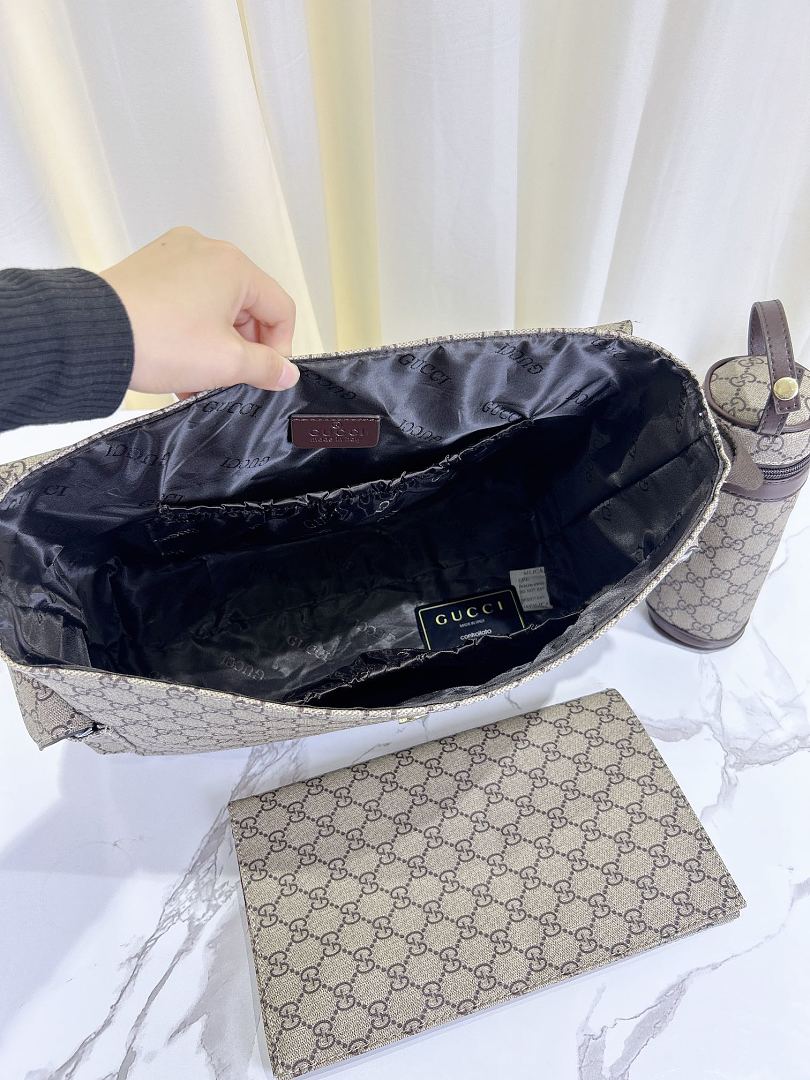 Gucci GG Supreme Diaper Bag · MAB — תמונה 6