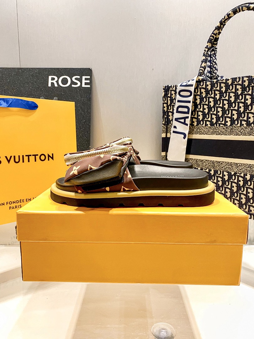 Louis Vuitton Pool Pillow Comfort Mule · RR07 — תמונה 10