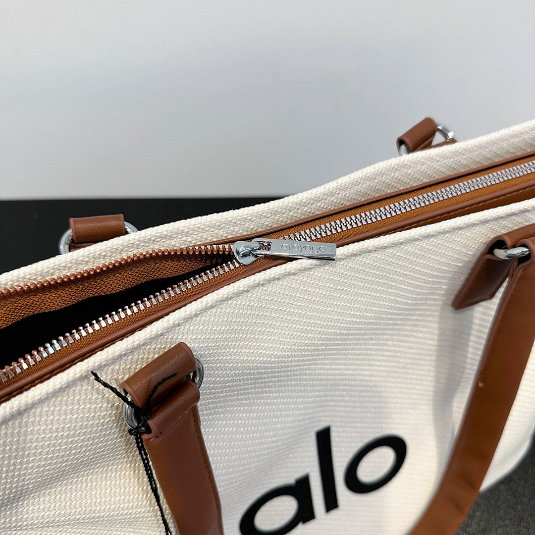 Alo Tote Bag · J44D — תמונה 2