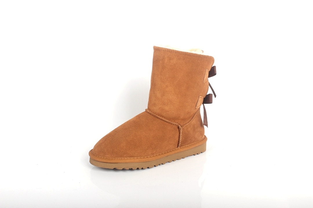 UGG — מגפיים · Y2A1 — תמונה 22