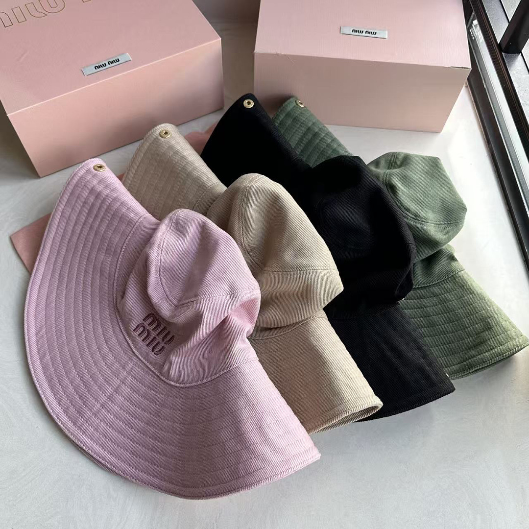 Miu Miu Denim Bucket Hat · M1M