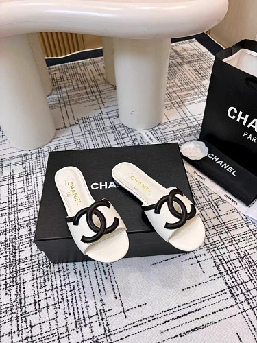 Chanel CC Slide · RT25