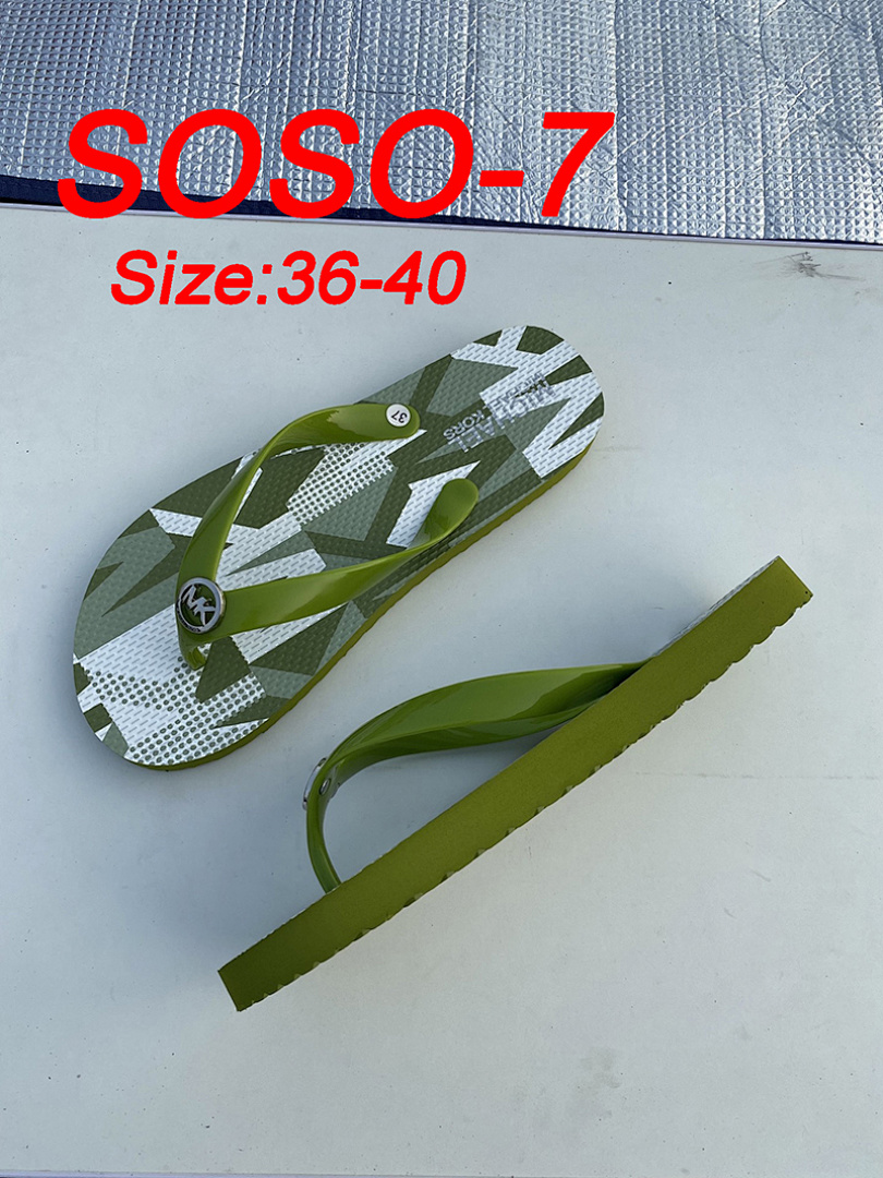 Michael Kors Signature Logo Flip Flops · SOSO — תמונה 13