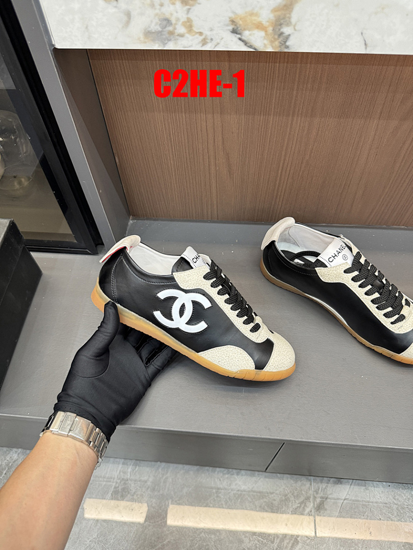 Chanel CC Sneakers · C2HE