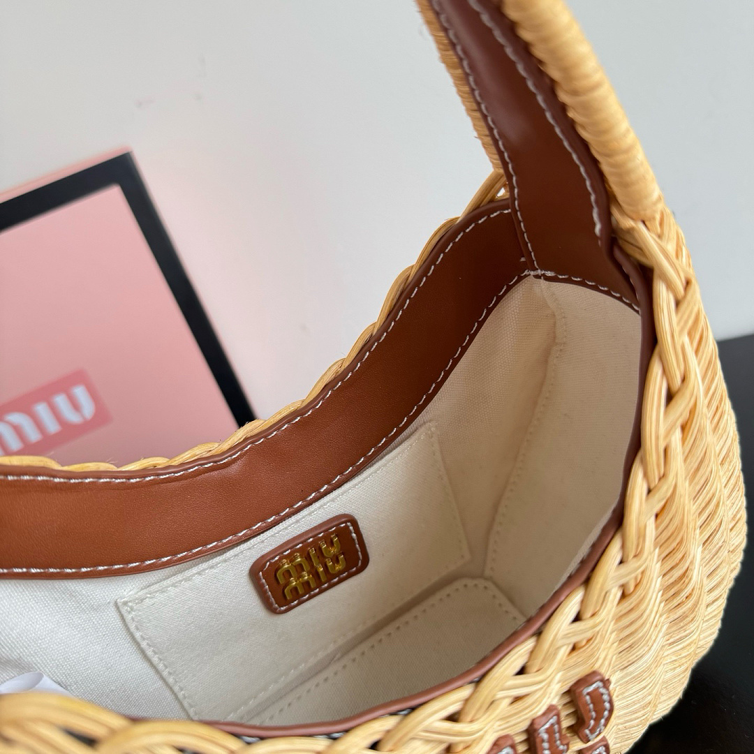 Miu Miu Wander Wicker · JX12 — תמונה 3