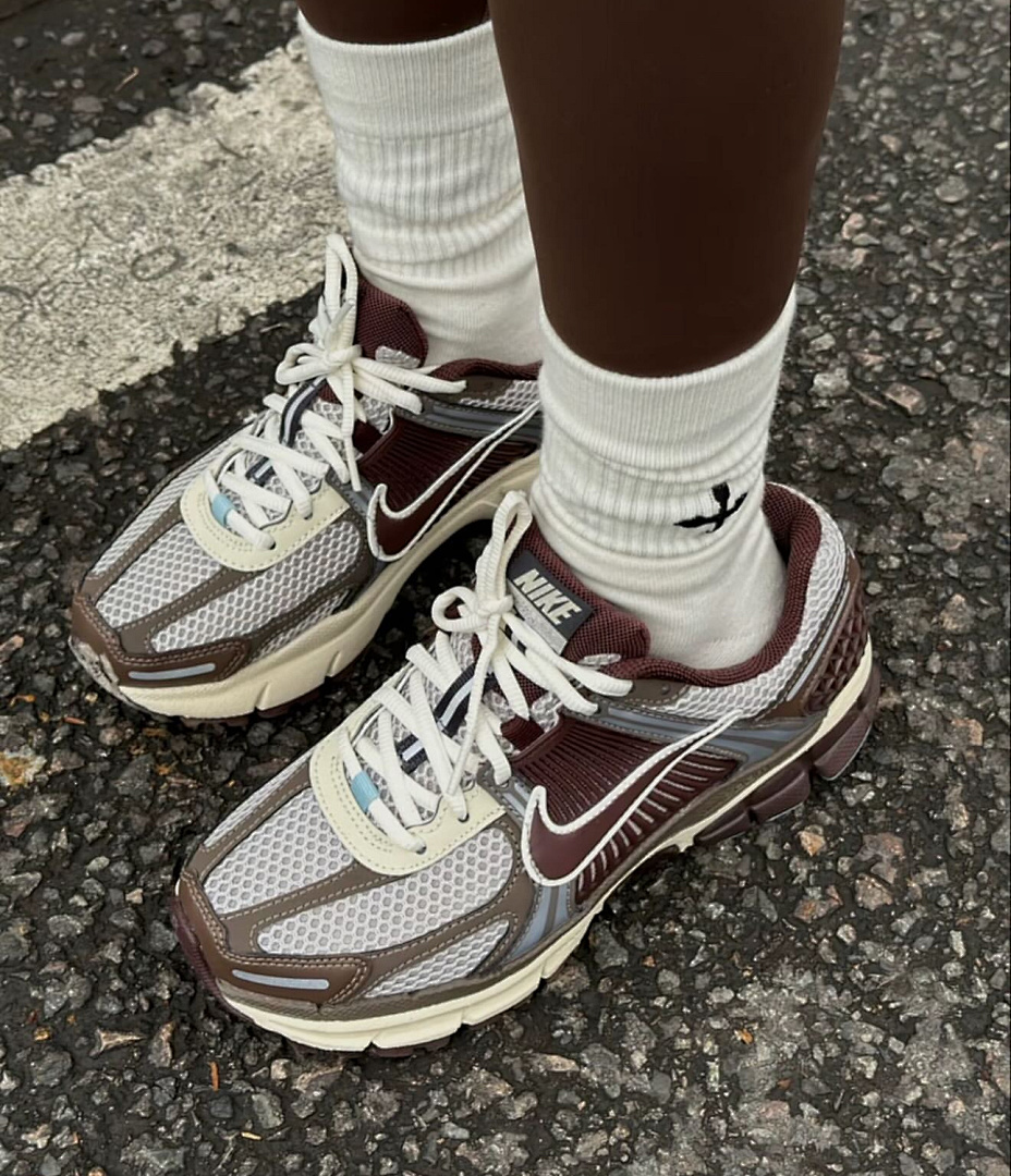 Nike Zoom Vomero 5 · YK23 — תמונה 8