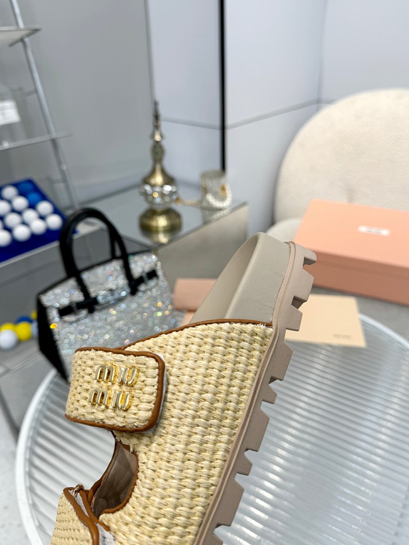 Miu Miu Raffia Dual-Grip Comfort Sandals · KK02 — תמונה 5