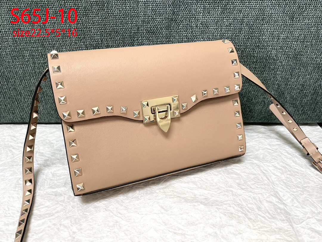 Valentino Rockstud · S65J — תמונה 14