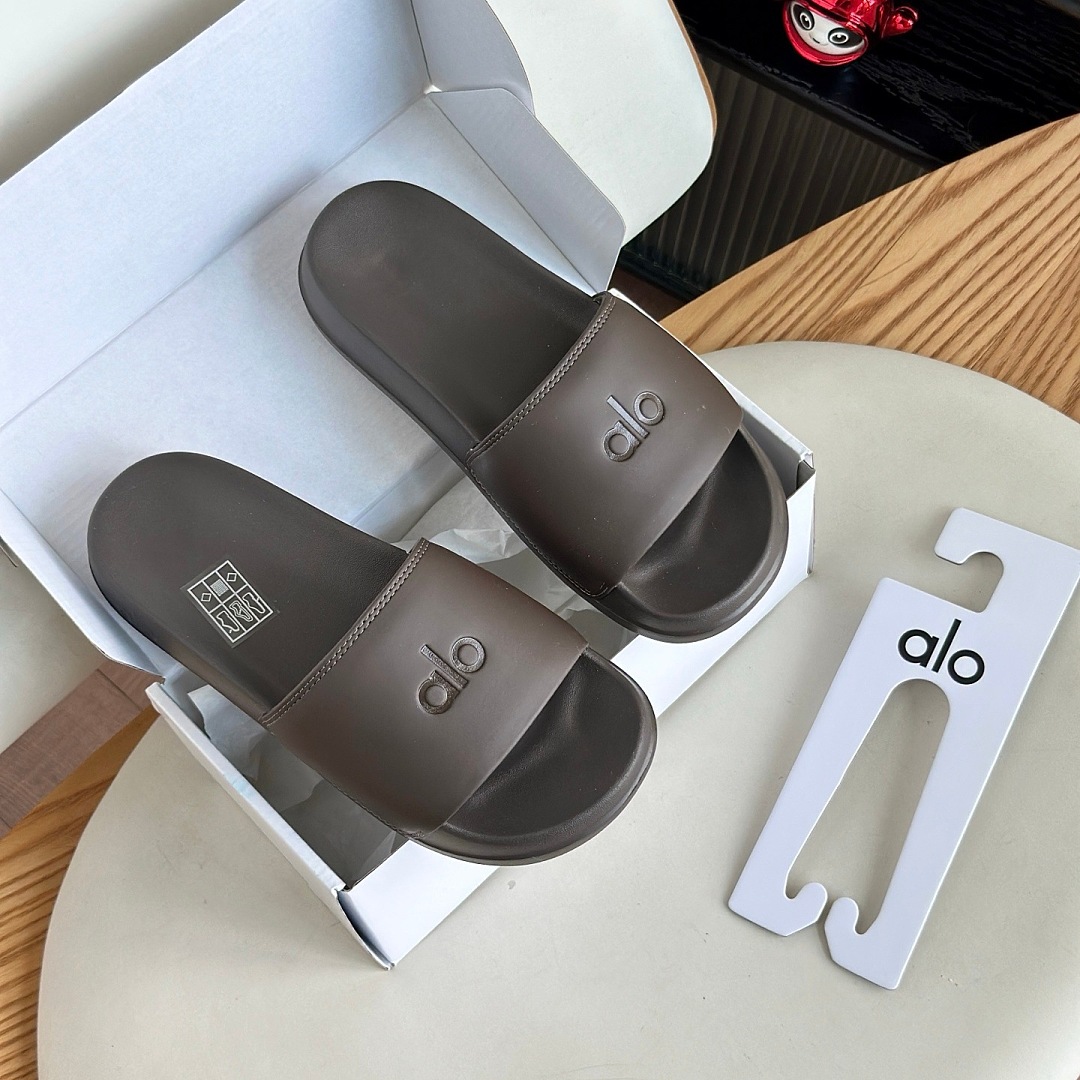 Alo Yoga It Slide · LDK3 — תמונה 6