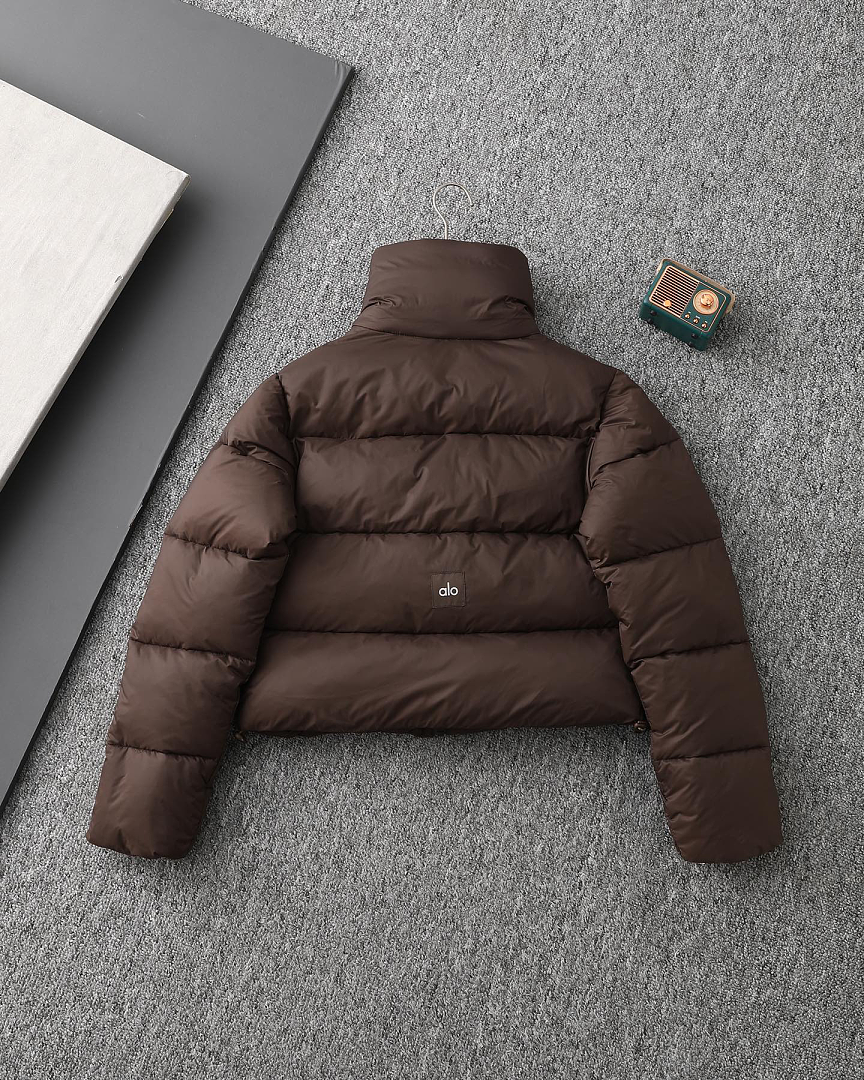 Alo Foxy Puffer Jacket · RS04 — תמונה 9