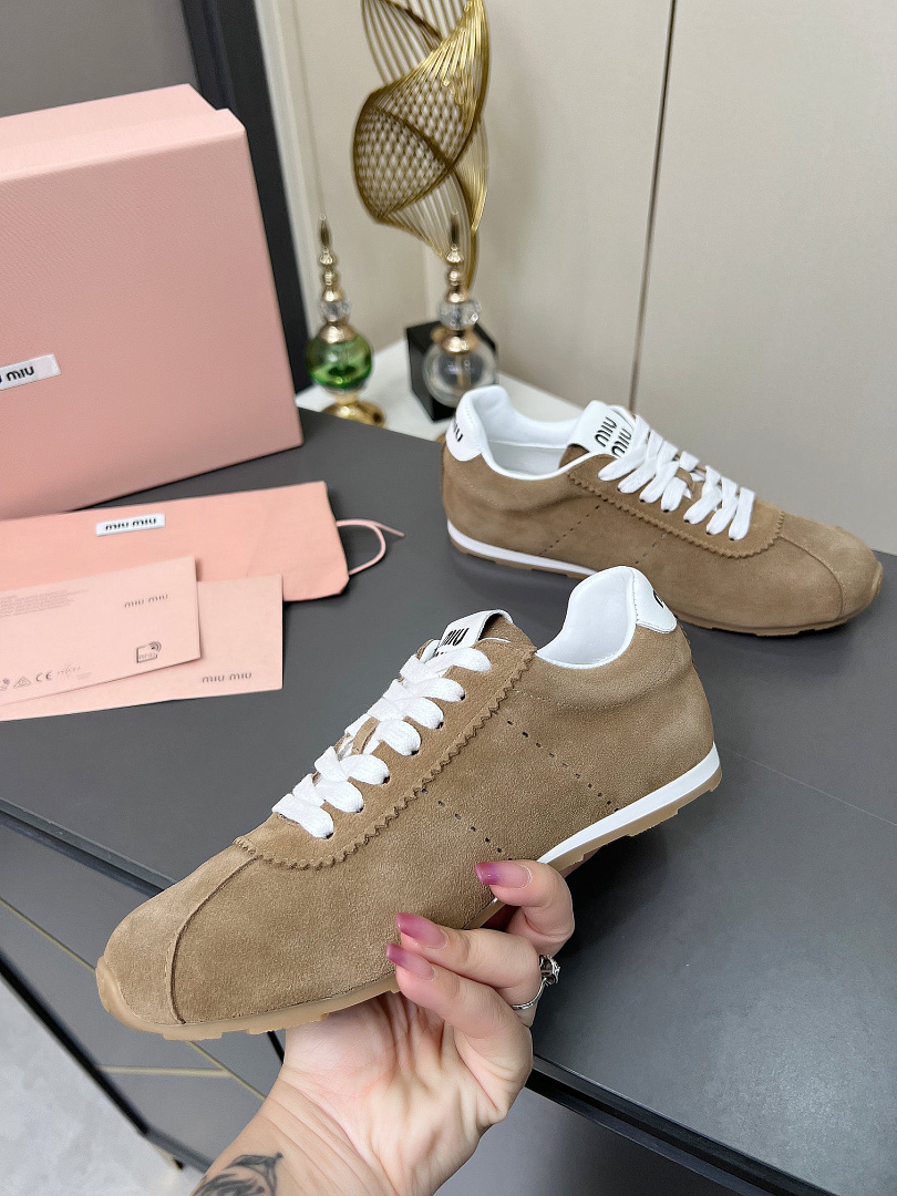 Miu Miu Plume · L83J — תמונה 17