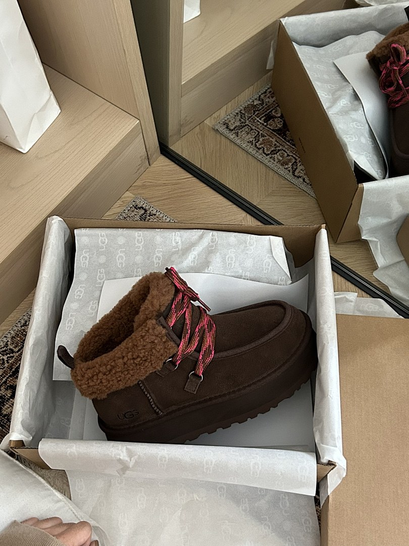 UGG — מגפיים · Y78G — תמונה 12