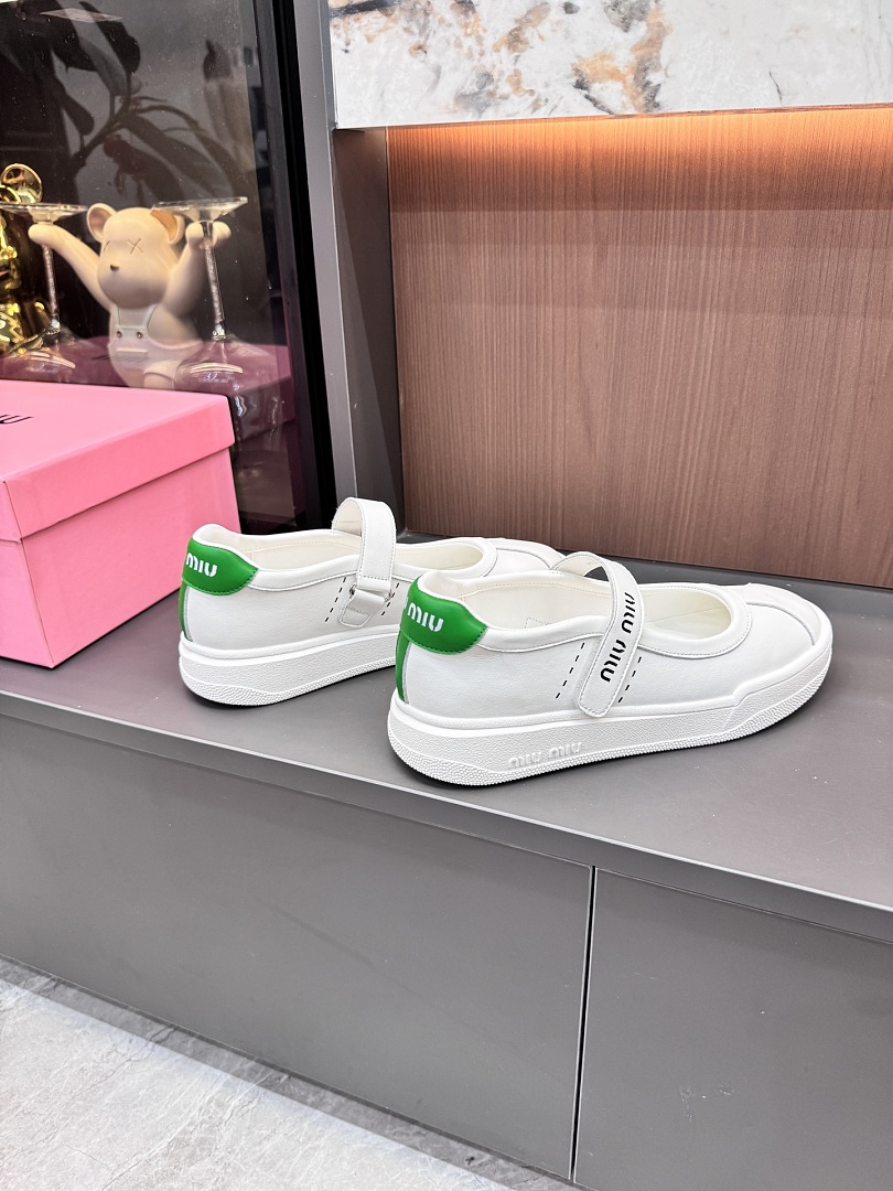 Miu Miu Plume Mary Jane · XX36 — תמונה 6