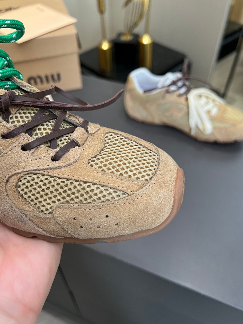 Miu Miu x New Balance 530 SL · NB530 — תמונה 4
