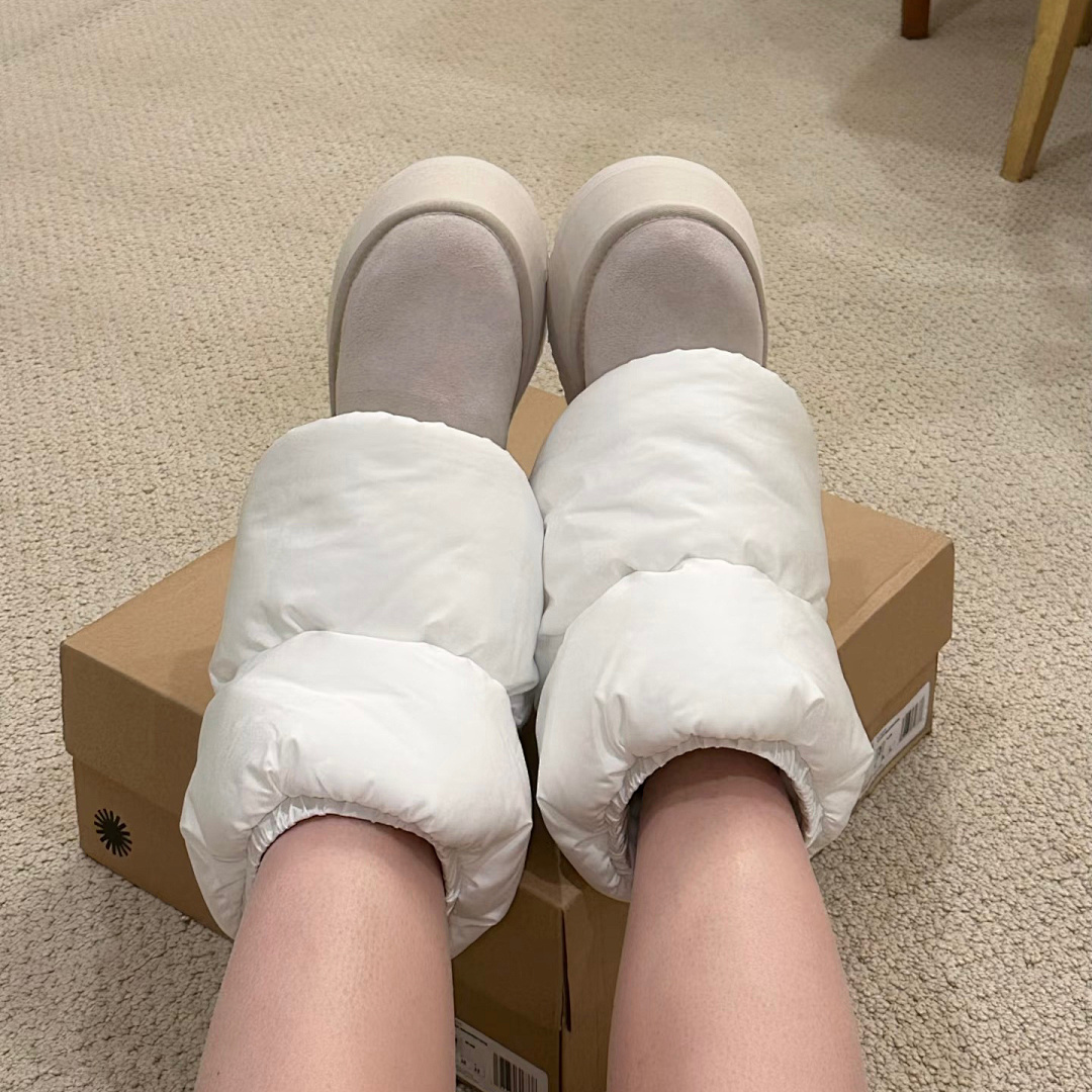 UGG — מגפיים · M75G — תמונה 9