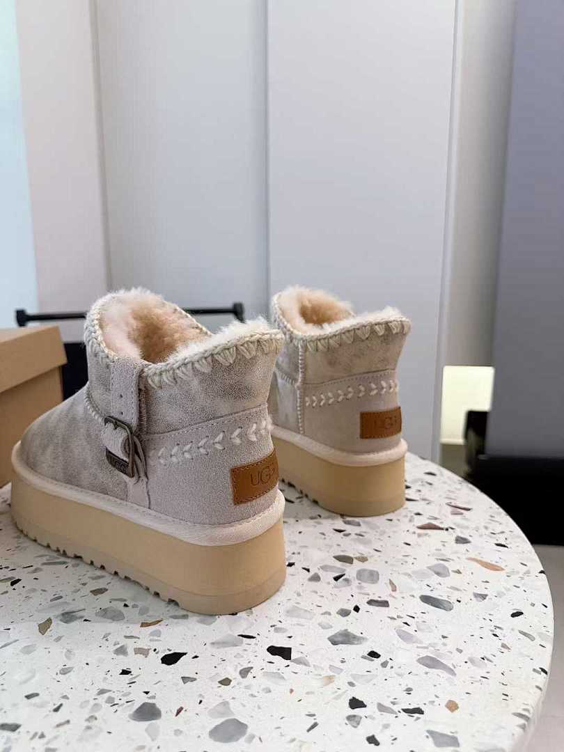 UGG Mini Swifty Buckle Platform · YG22 — תמונה 7