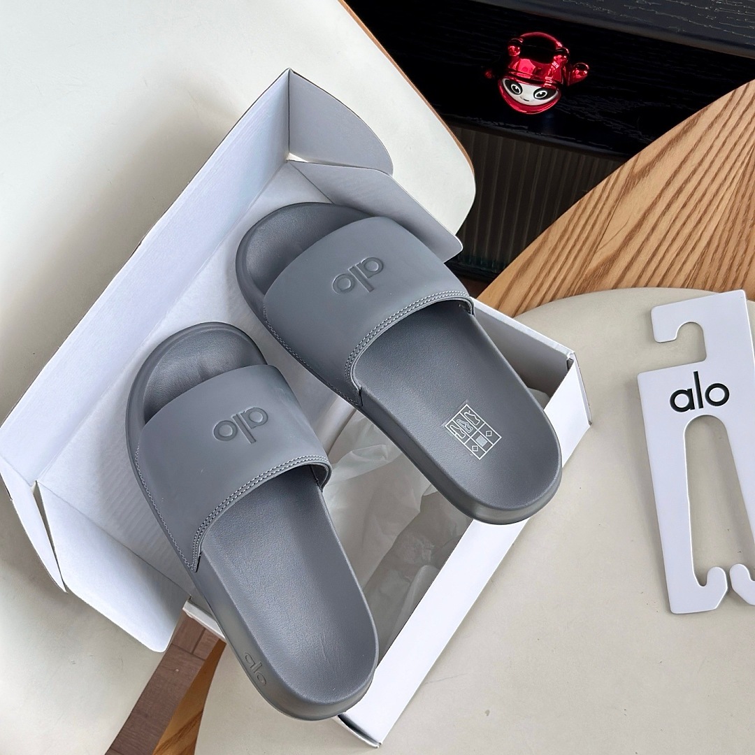 Alo Yoga It Slide · LDK3 — תמונה 5