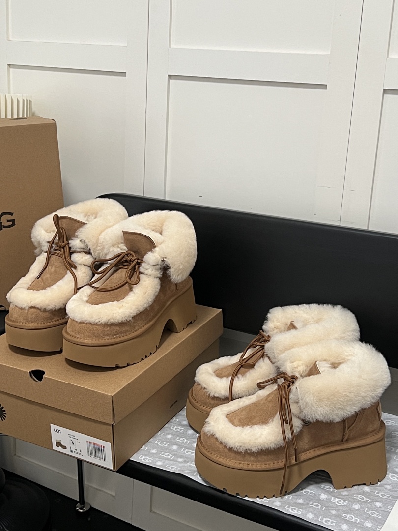 UGG Esmee · M8Z1 — תמונה 4