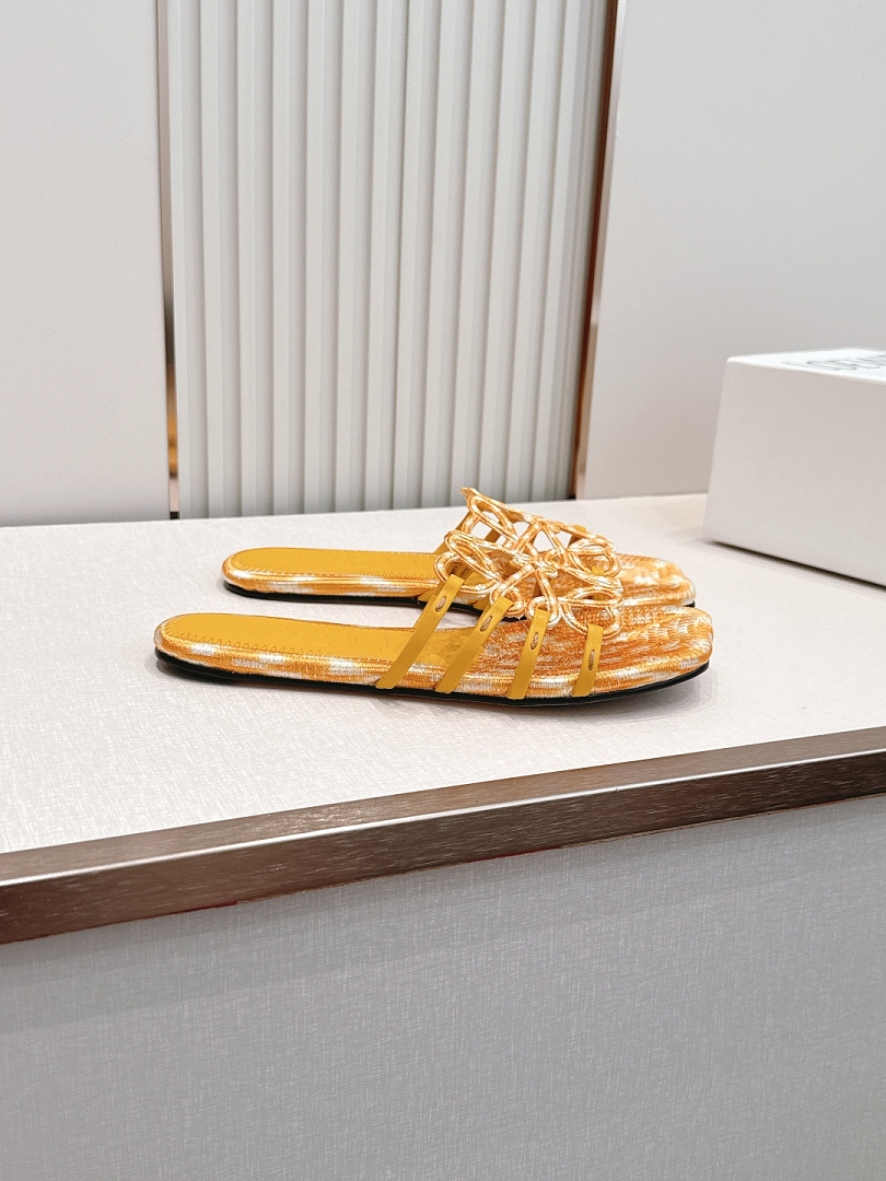 Loewe Petal Anagram · L03GB — תמונה 7