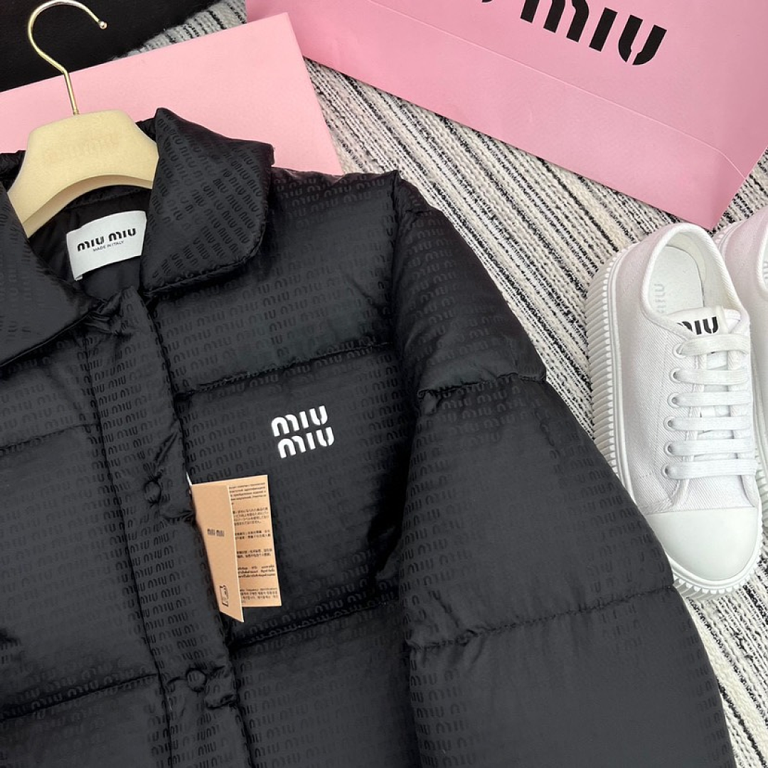 Miu Miu Cropped Down Jacket · F2F6 — תמונה 9