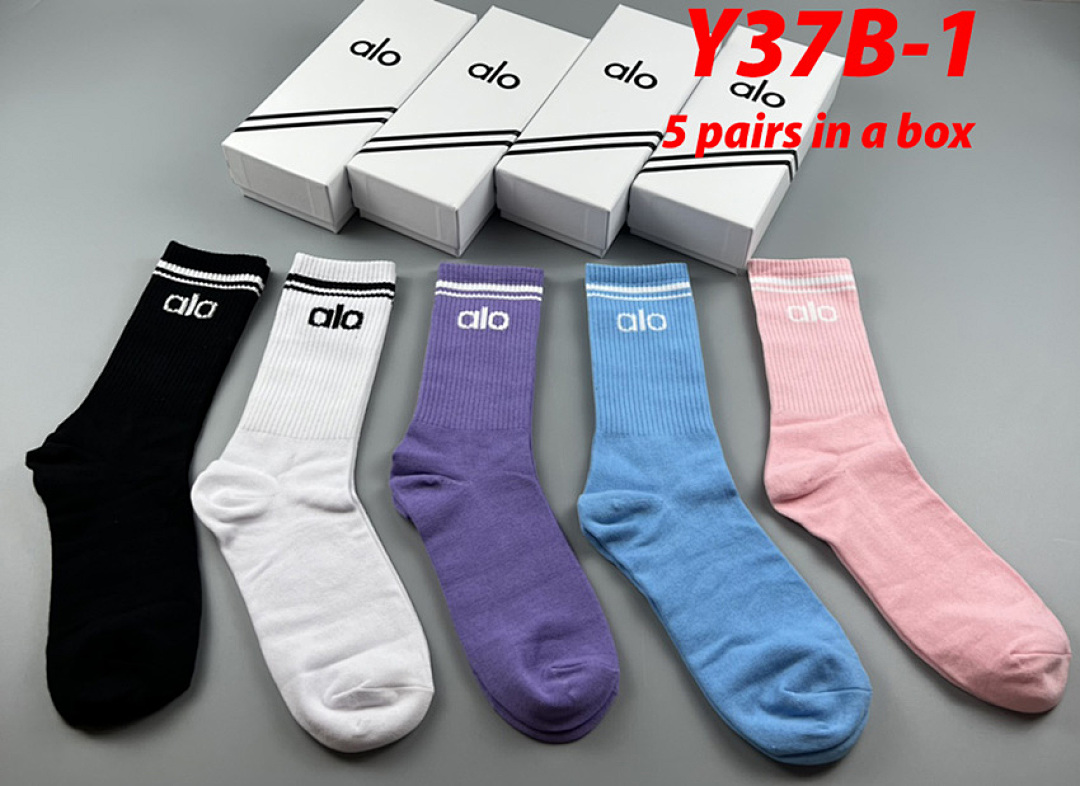 Alo Yoga Half-Crew Throwback Sock · Y37B — תמונה 34