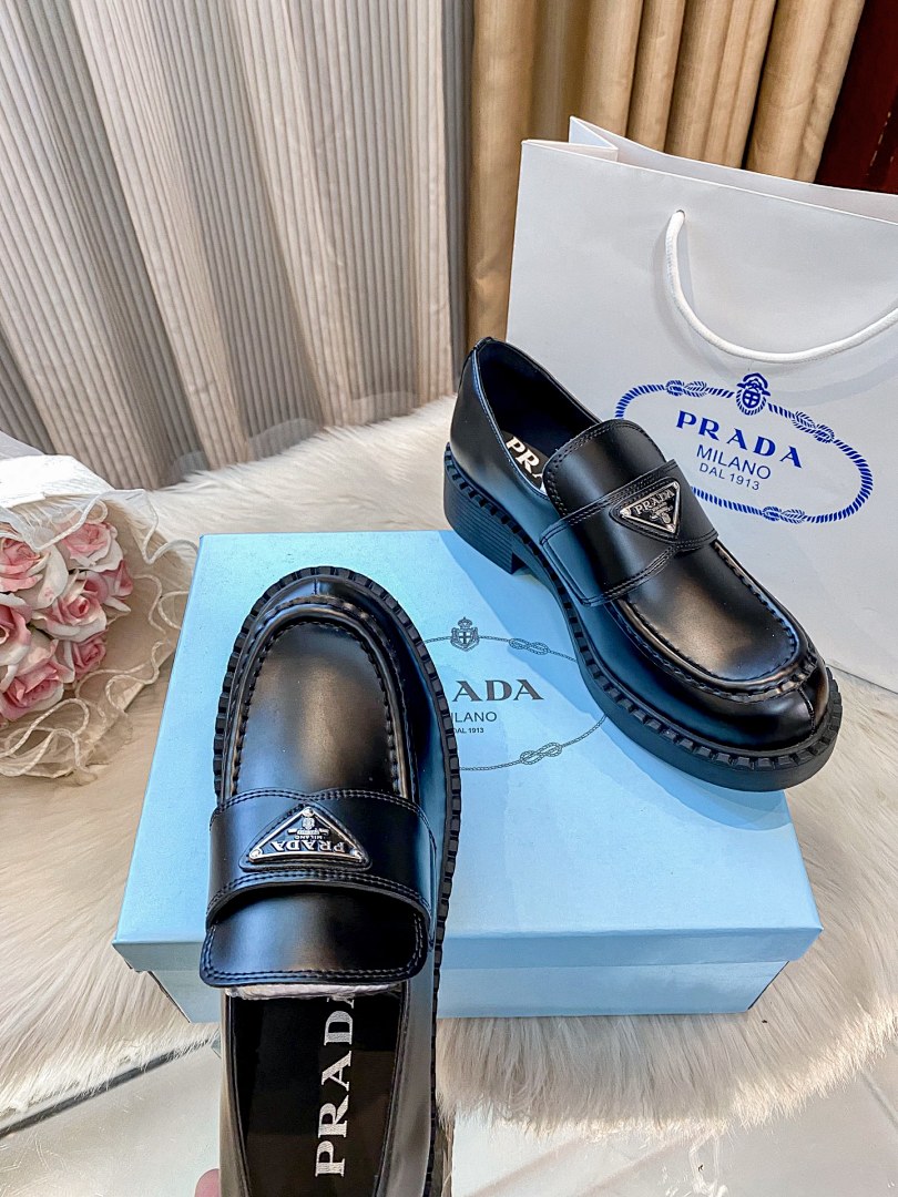 Prada Chocolate Brushed Leather Loafers · HH3K — תמונה 7