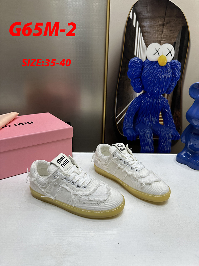 Miu Miu Canvas Sneakers · G65M — תמונה 17