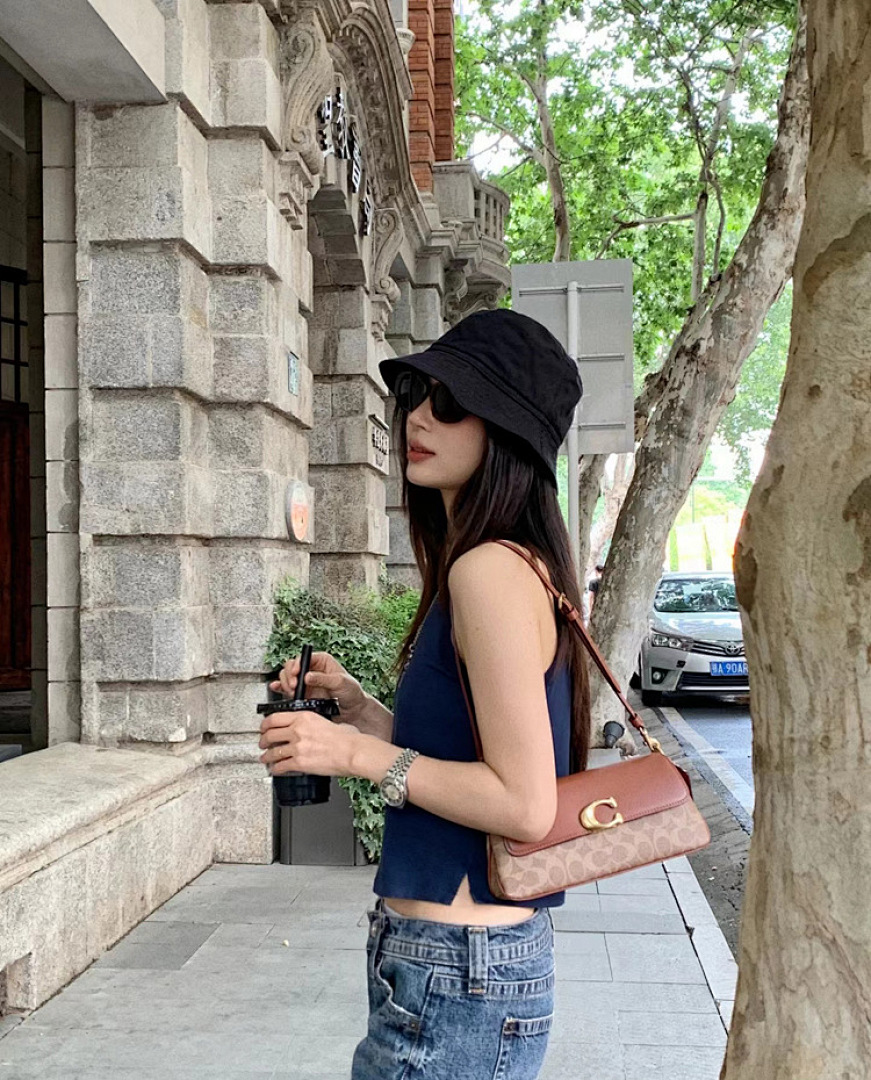 Coach Jet Shoulder Bag · ESR7 — תמונה 3