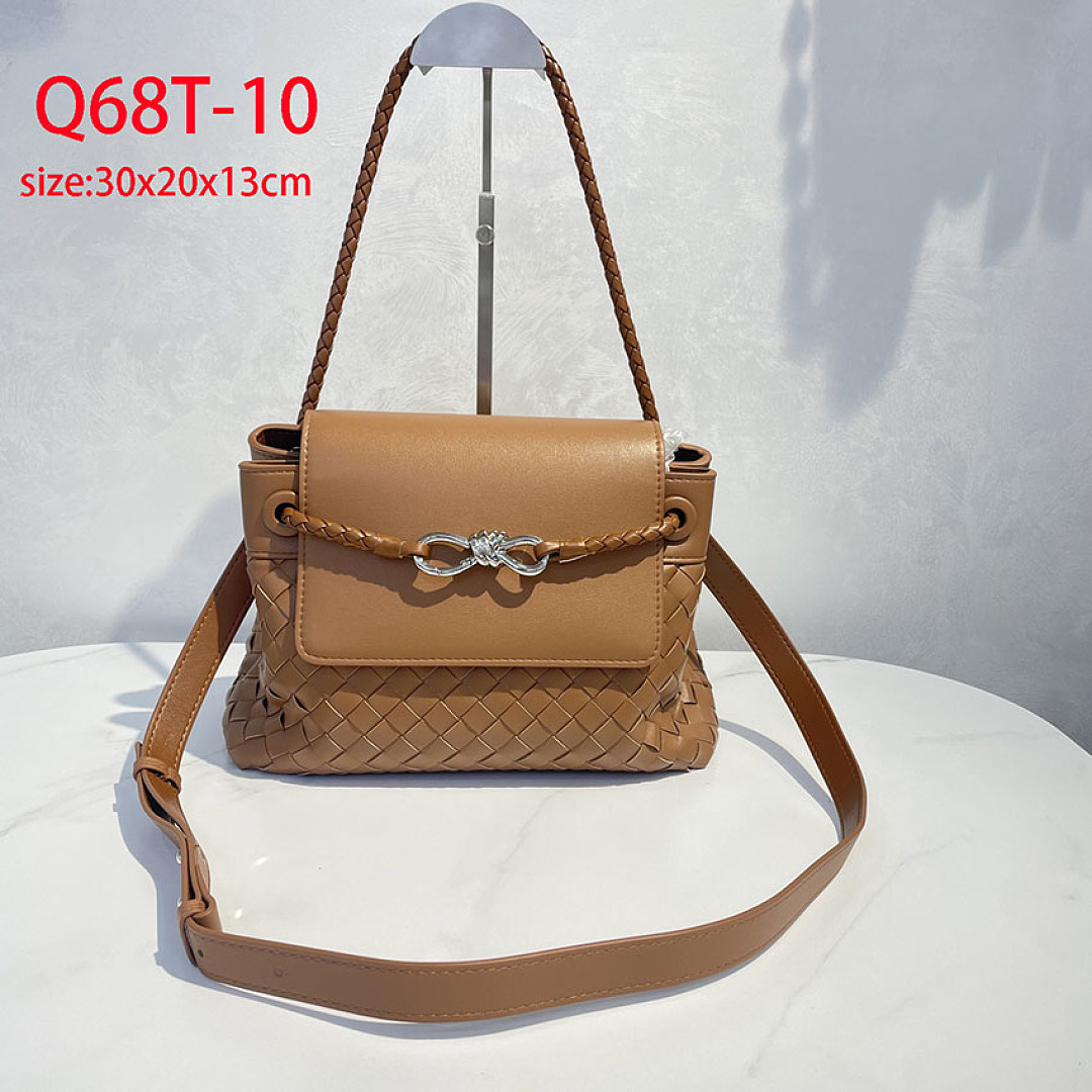 Bottega Veneta Andiamo Messenger · Q68T — תמונה 4