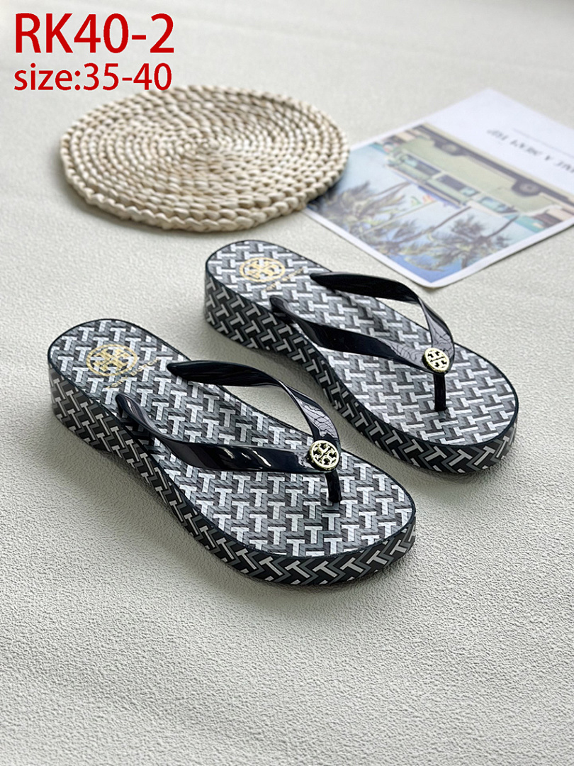 Tory Burch — כפכפי אצבע · RK40 — תמונה 32