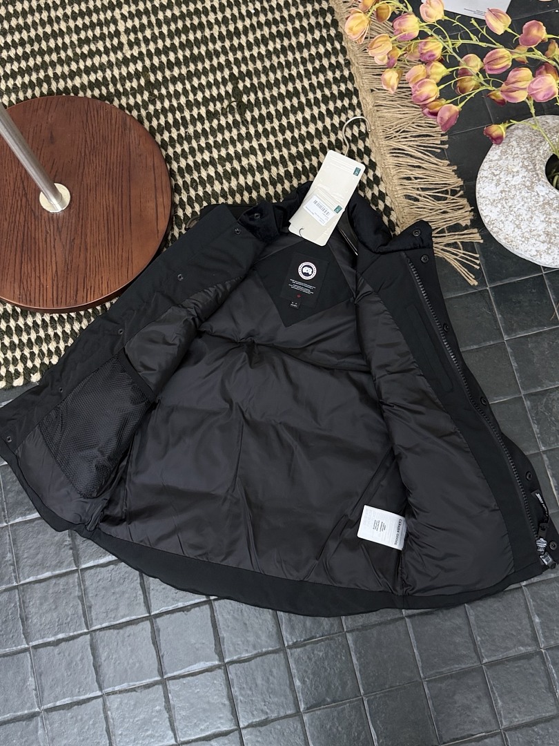 Canada Goose Freestyle Crew Vest · F36H — תמונה 13