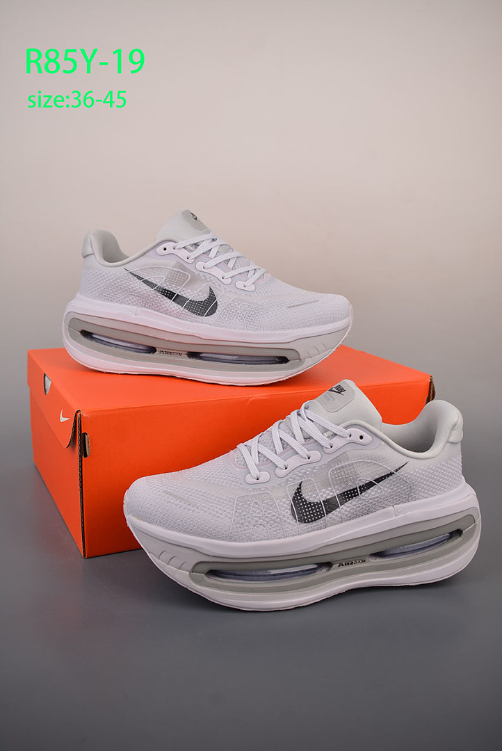 Nike Vomero Premium · R85Y — תמונה 13