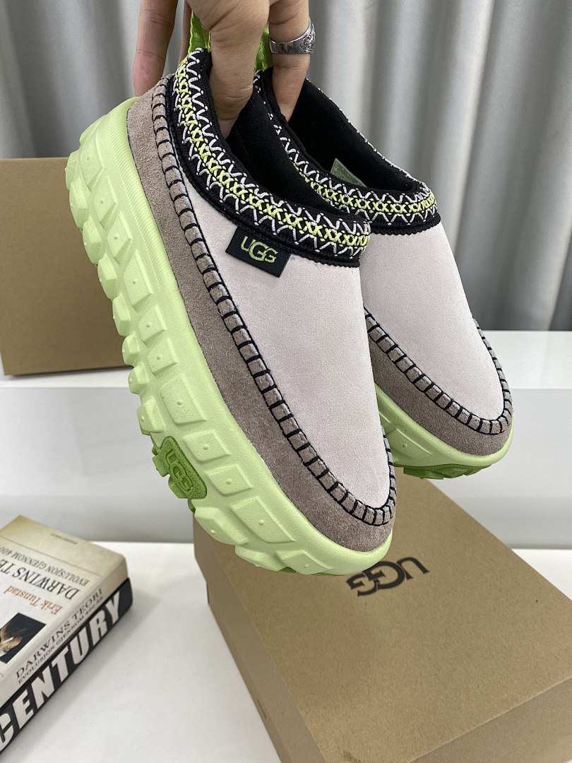 UGG Venture Daze · Y17B — תמונה 5