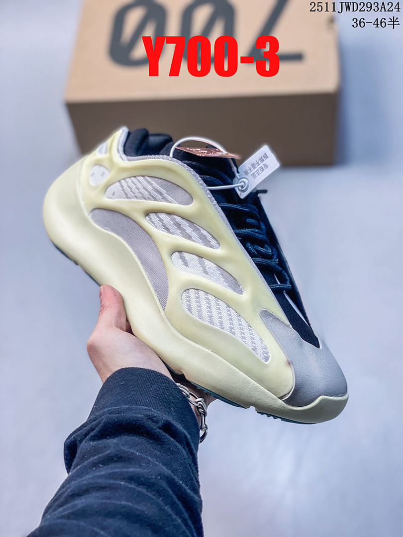Adidas Yeezy 700 V3 Kyanite · Y700 — תמונה 12