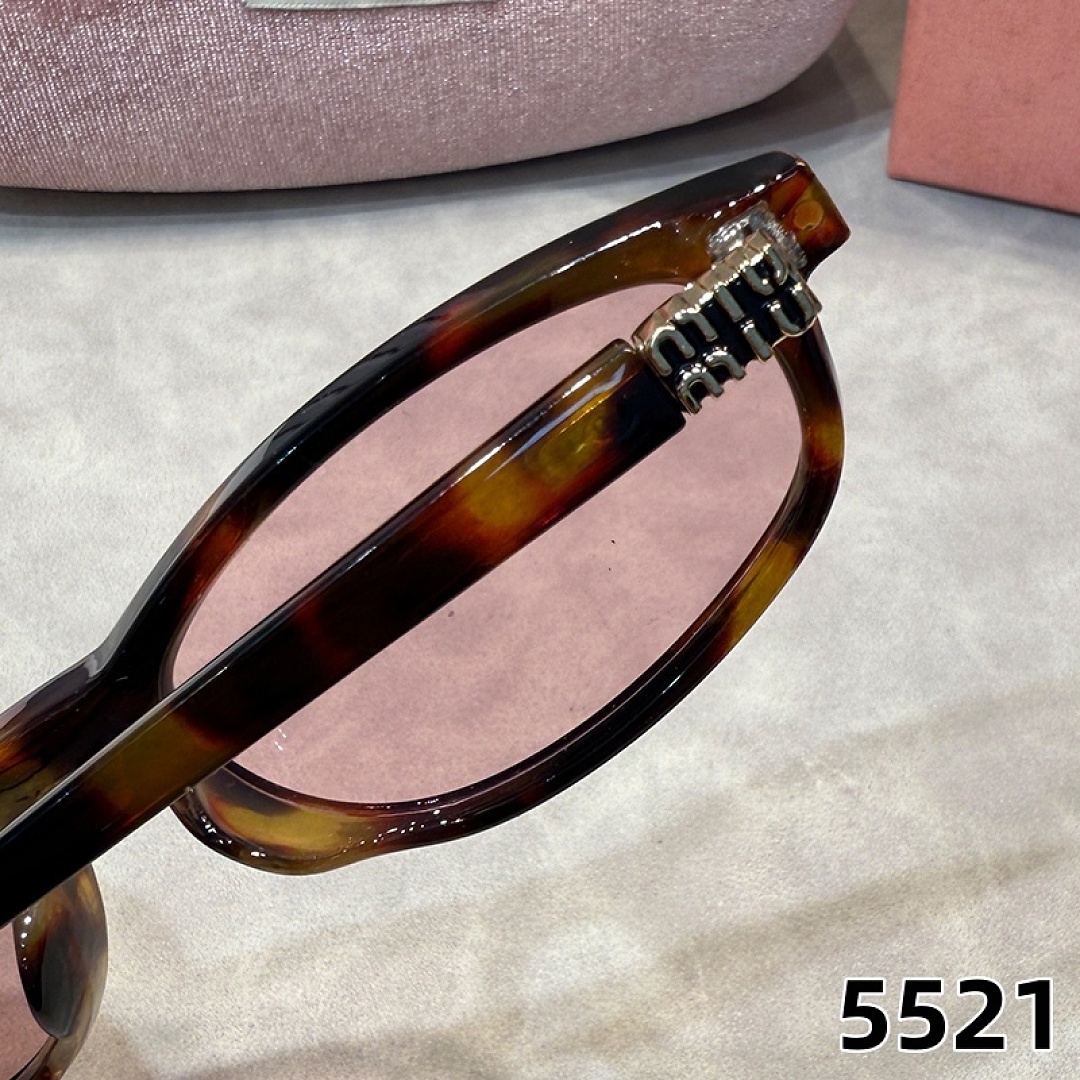 Miu Miu Regard · F36X — תמונה 9