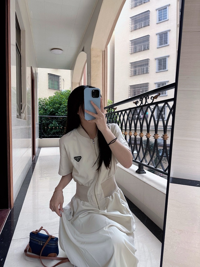 Prada — שמלה · JD51 — תמונה 18