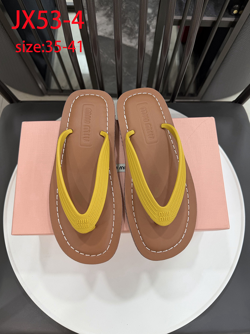 Miu Miu Logo Flat Thong Sandals · JX53 — תמונה 2