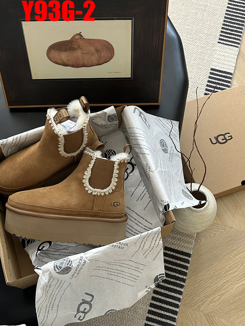 UGG — מגפיים · Y93G — תמונה 11