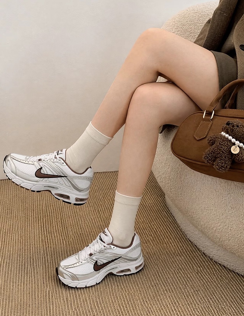 Nike Air Max Moto 2K · 9TBE — תמונה 2