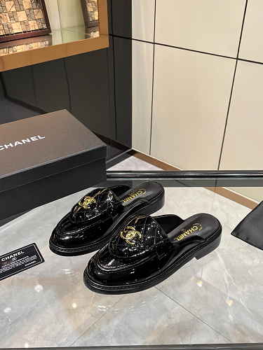 Chanel Turnlock Mules · X25U